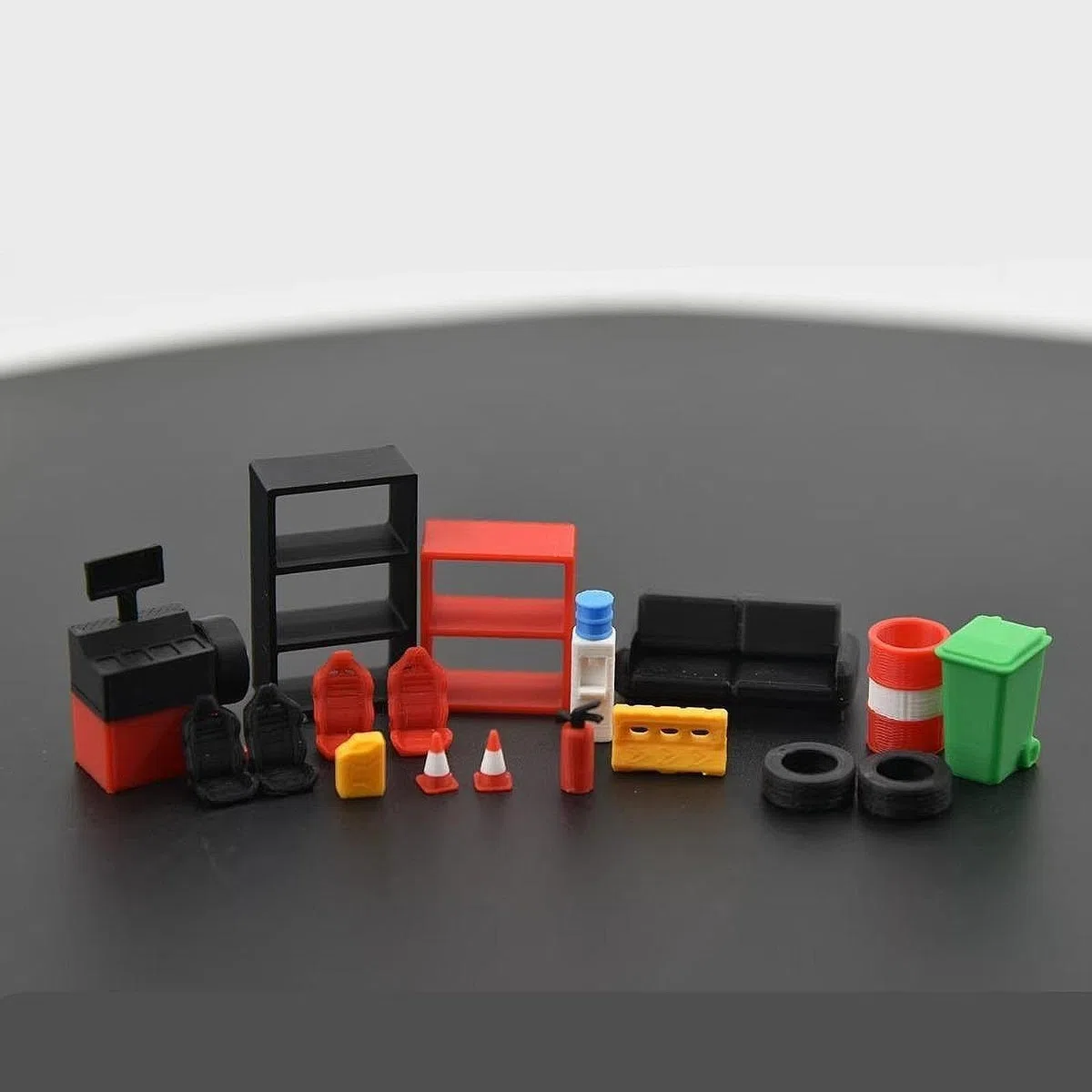 22 Piezas Herramientas de Taller en Miniatura Modelo de Herramientas Mecánicas en Resina Accesorio de Taller para Colección y Fotografía en Escala, 18 Piezas, Individual