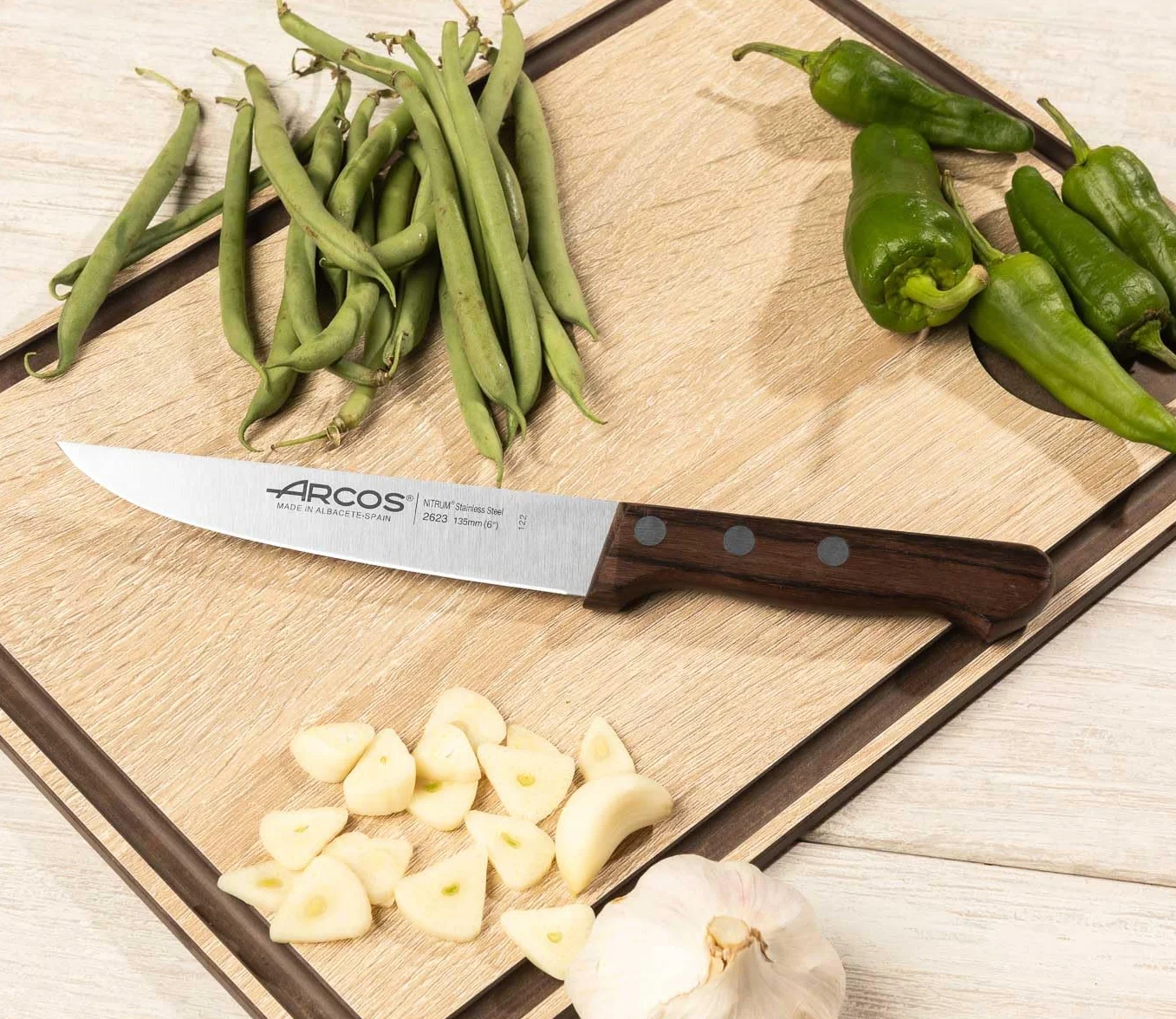 Arcos Cuchillo de Cocina Profesional - Hoja de Acero Inoxidable NITRUM 135 mm - Mango de Madera Palisandro - Corte Preciso y Duradero - Serie Atlantico