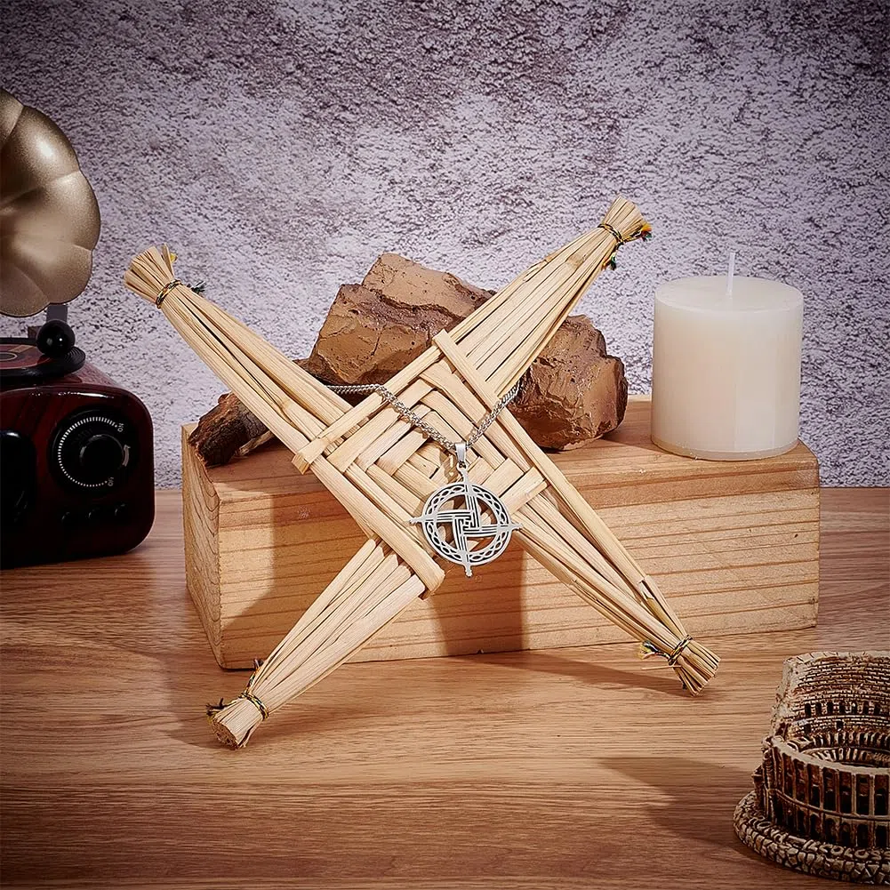 nbeads 3 Piezas 2 Estilos Santa Brigida Cruces Acero Inoxidable Colgante Con Cruz Irlanda De Santa Bégida Irlanda Para Colgar En La Pared Cruces Para Bendiciones Irlandas Regalo