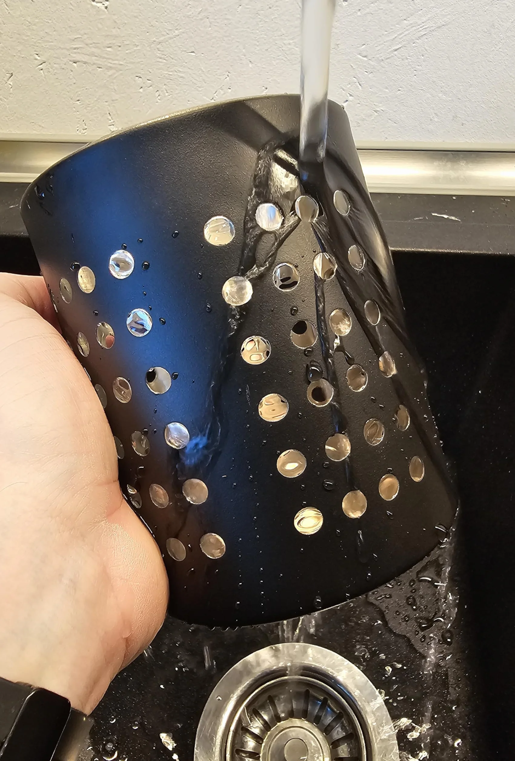 Bambelaa! Cesta para escurrir cubiertos de fregadero, negro, de acero inoxidable, redonda, metal, escurridor de platos, cesta para escurrir vajilla, soporte para fregadero, soporte para cubiertos